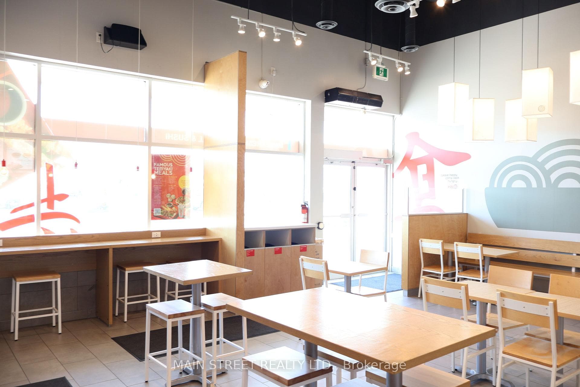 18040 Yonge Street Unit 1A photo 8