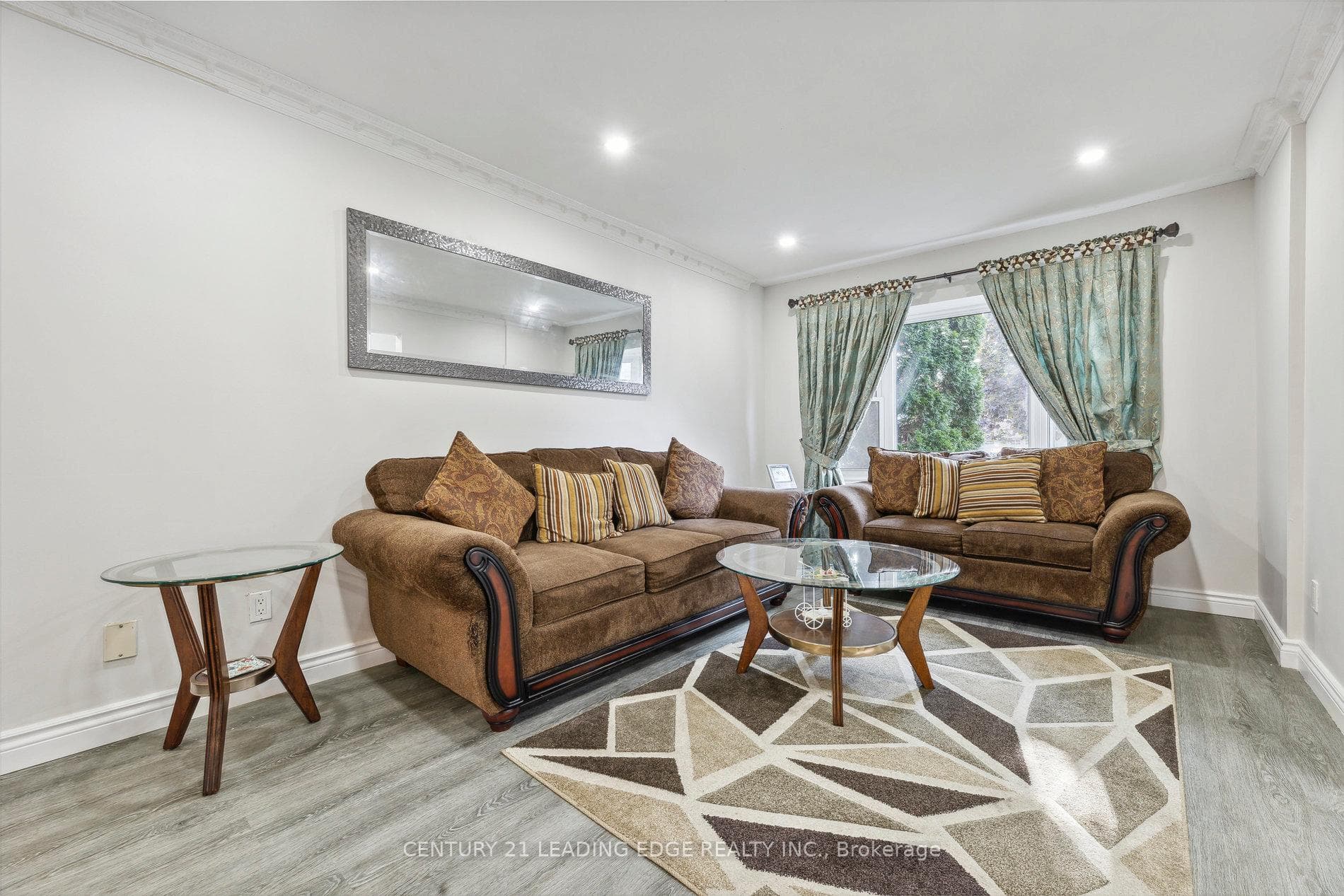 805 Red Maple Court photo 6
