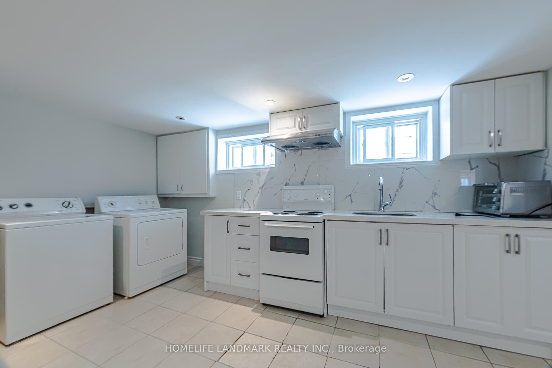 12 Bayard Avenue photo 23