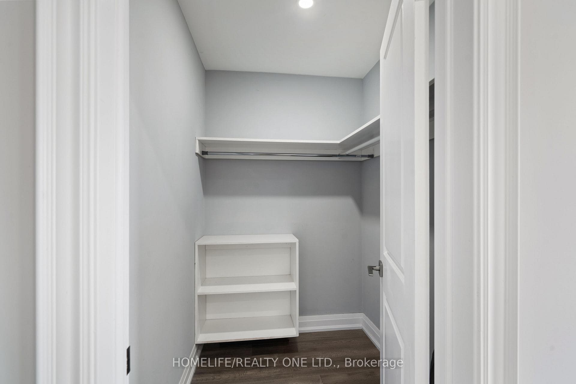 84A Aylesworth Avenue photo 18