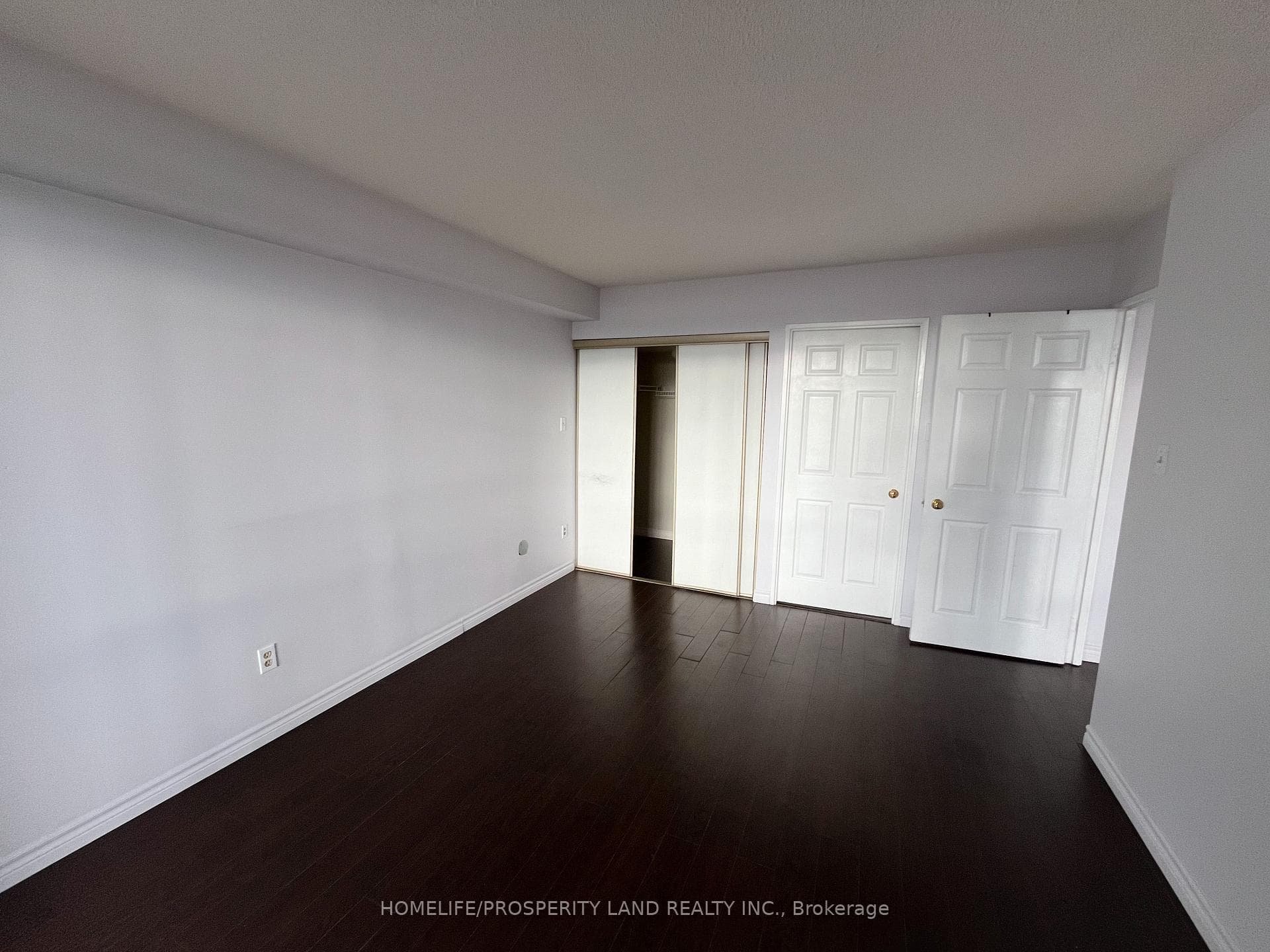 55 Elm Drive Unit 901 photo 6
