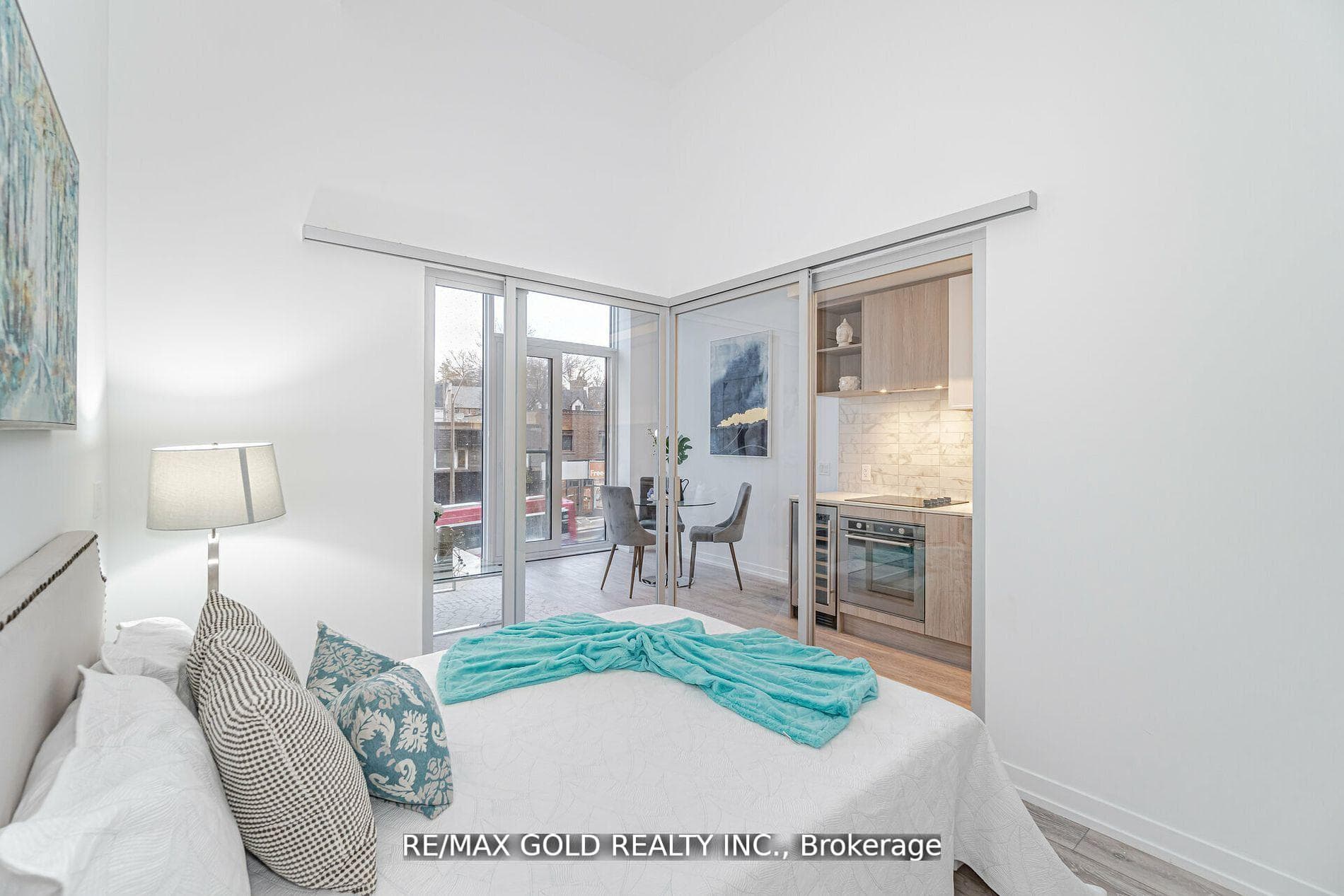 2020 Bathurst Street Unit 216 photo 19