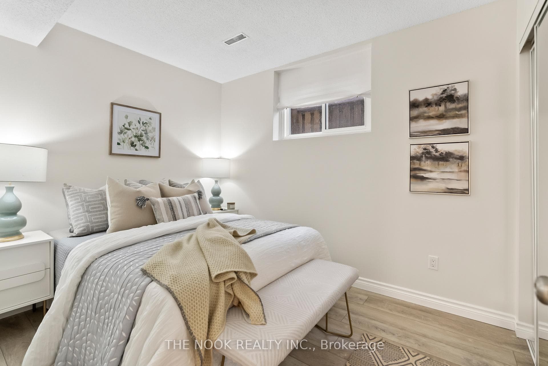 42 Glanville Crescent photo 29
