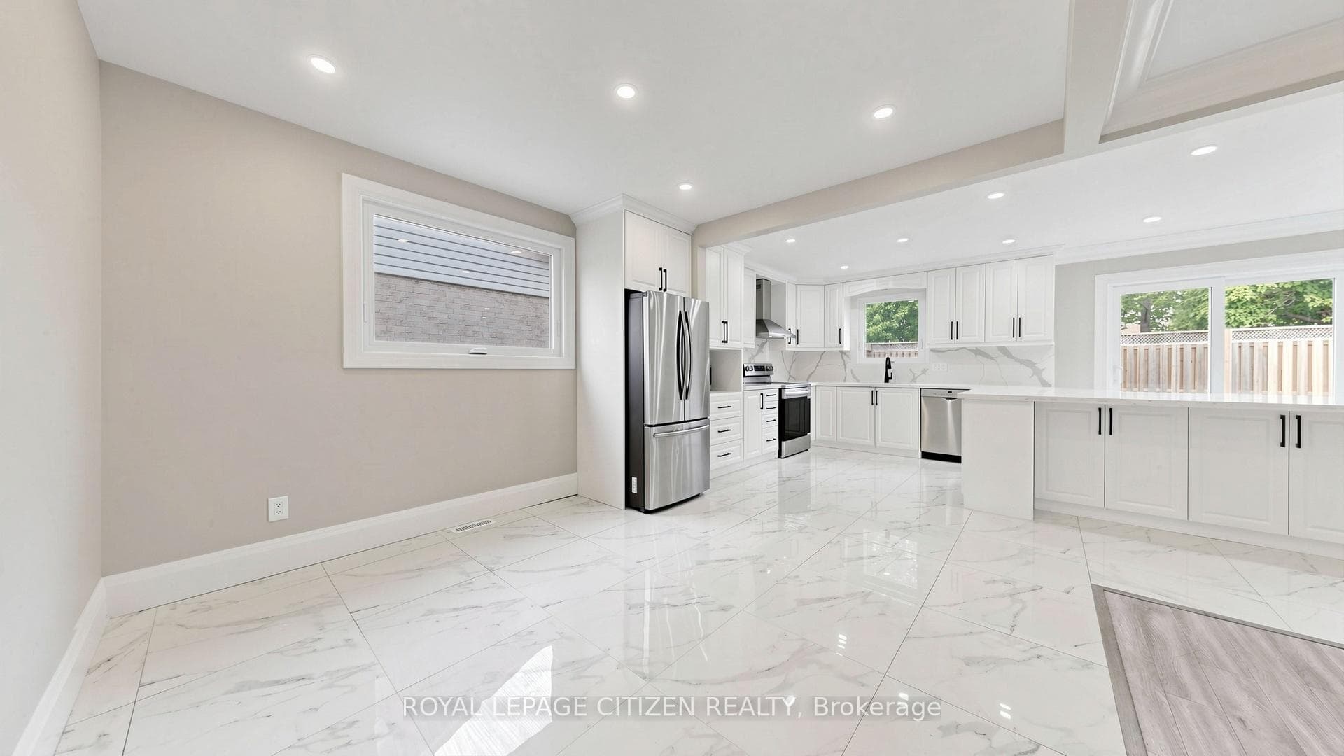 27 Emperor Avenue photo 16