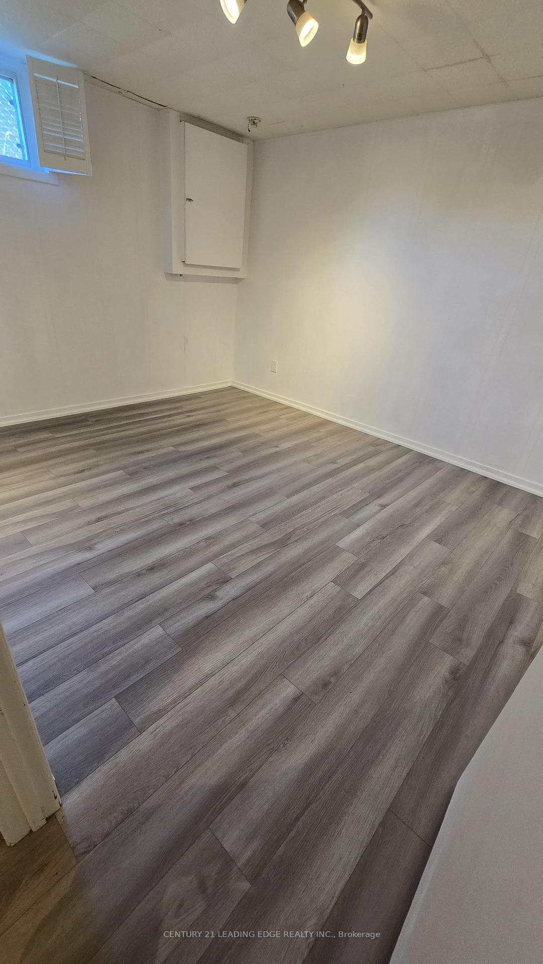 42 Arkona Drive Unit Bsmt photo 8