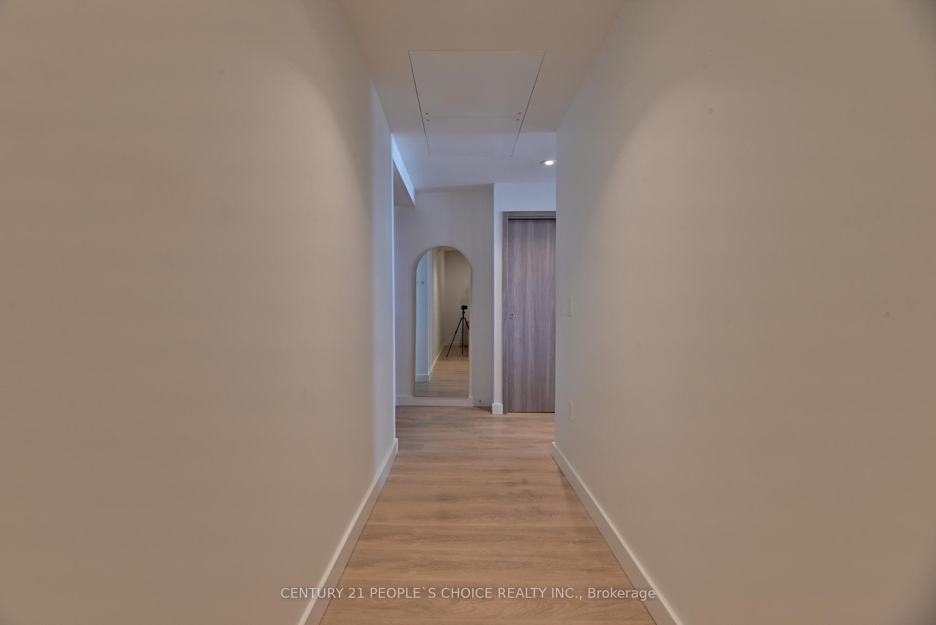 85 McMahon Drive Unit 3509 photo 29