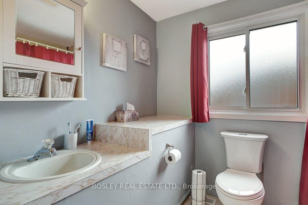 58 Secord Avenue photo 17