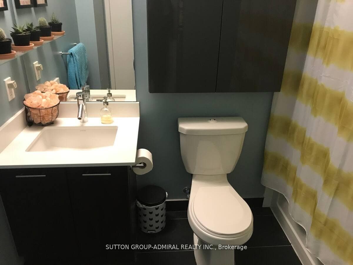 20 Bruyeres Mews Unit 217 photo 13