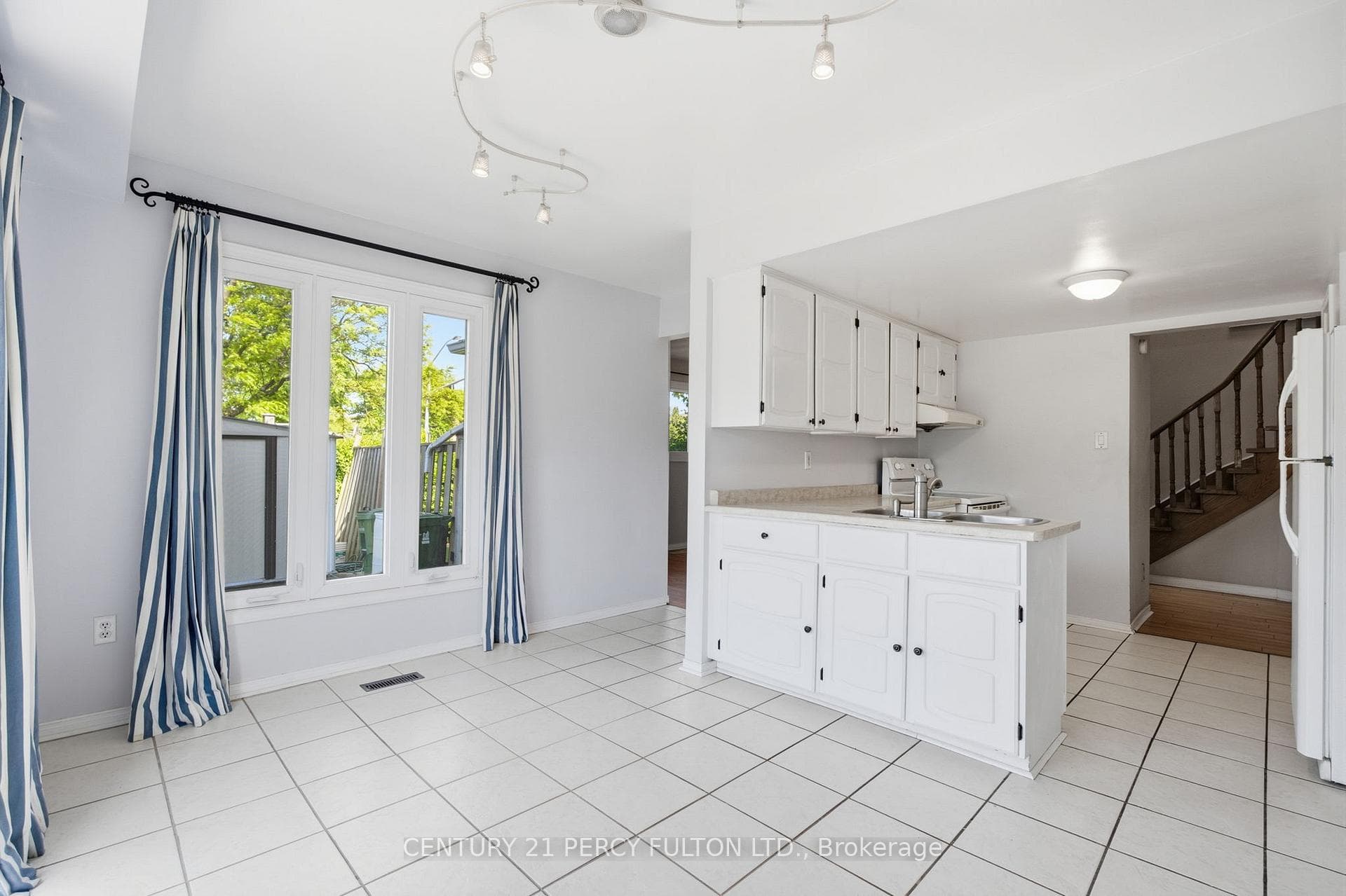 208 Conley Street photo 17