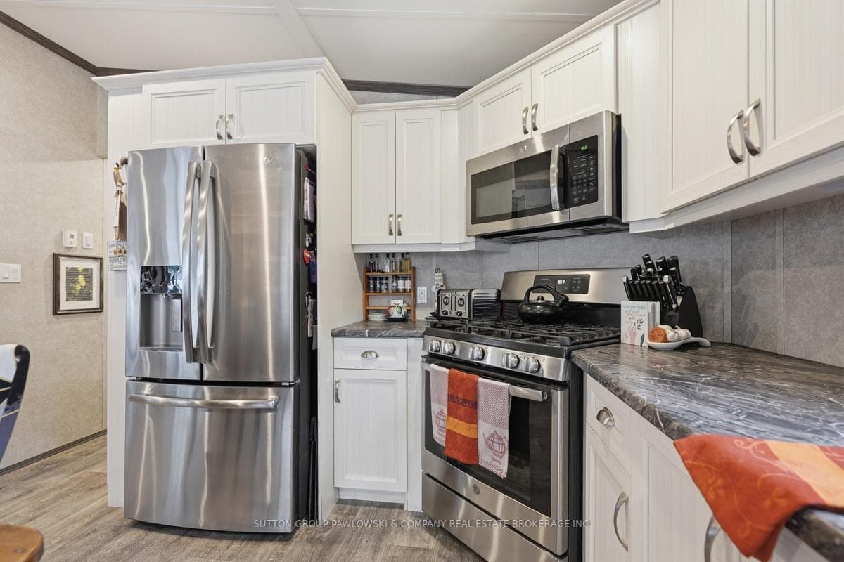 22790 Amiens Road Unit 116 photo 14