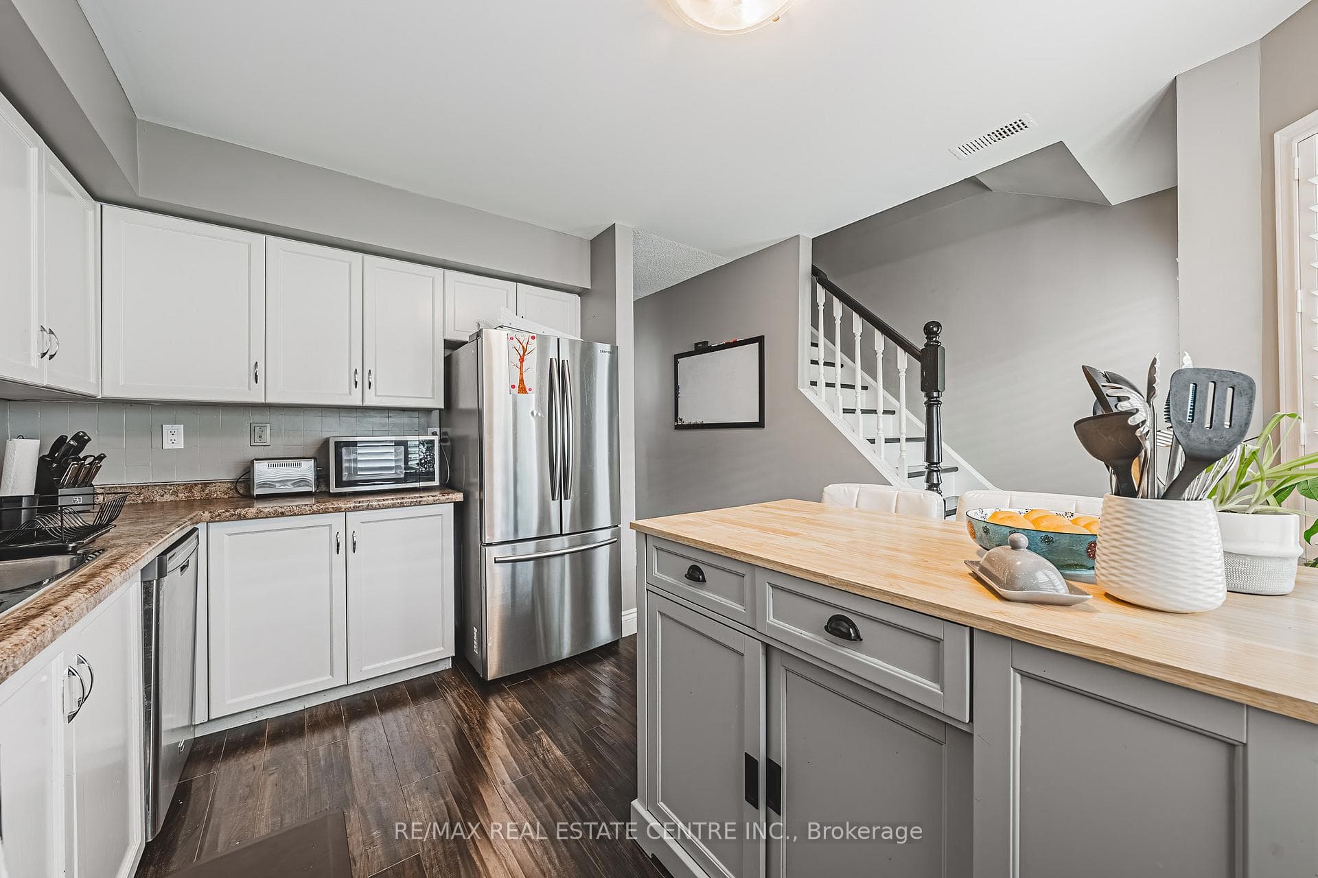 266 LIMERIDGE Road Unit 3 photo 8