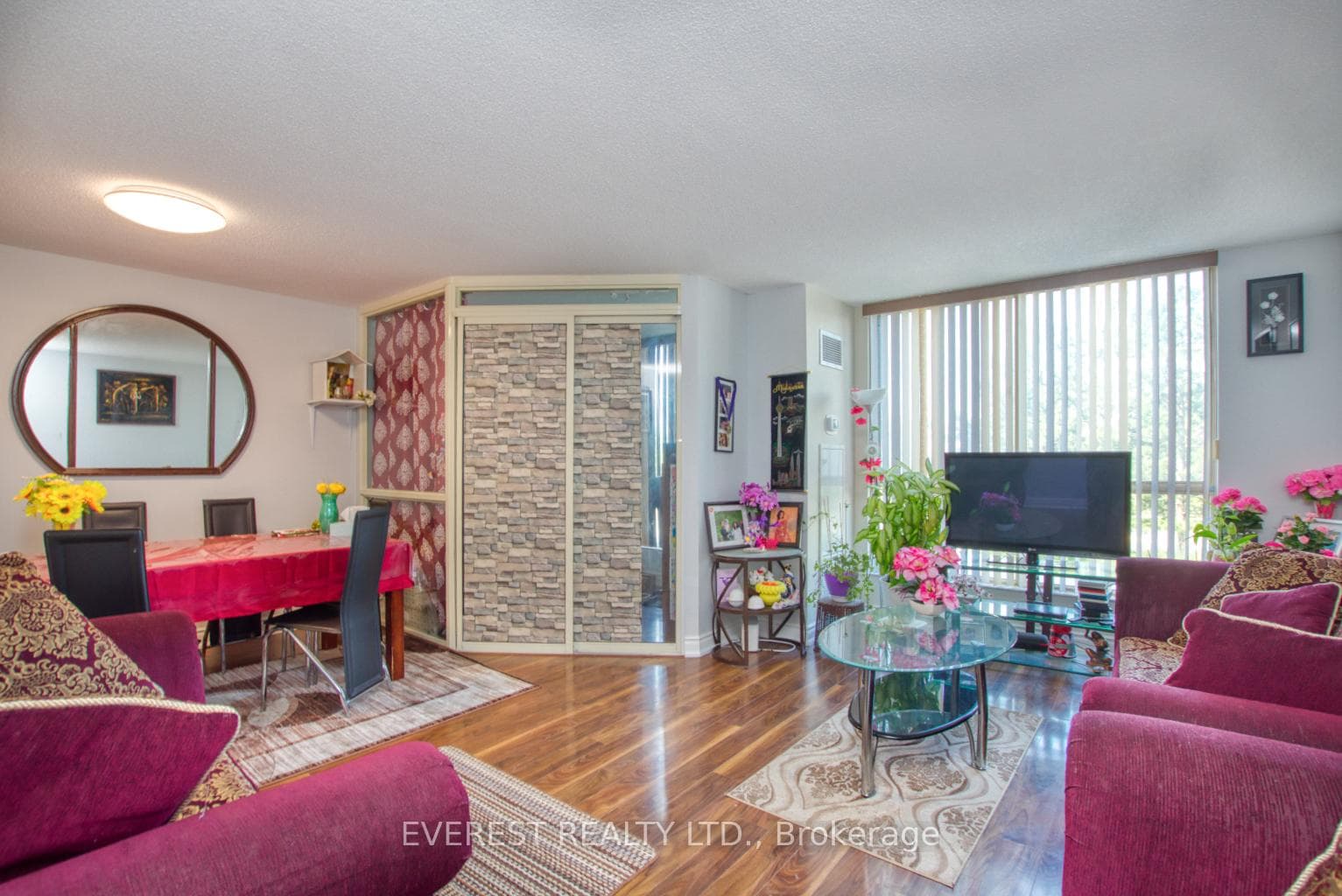 2901 Kipling Avenue Unit 205 photo 2