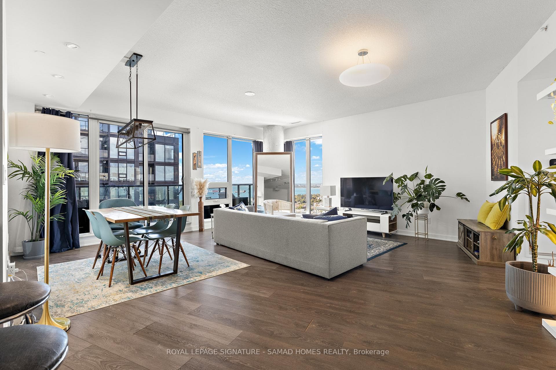 150 East Liberty Street Unit 2813 photo 4