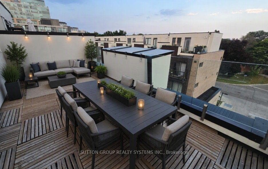 34 Fieldway Road Unit 126 photo 22
