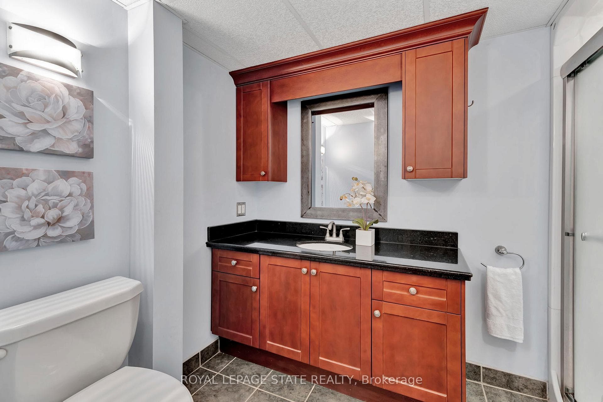 411 East 15th Street photo 22