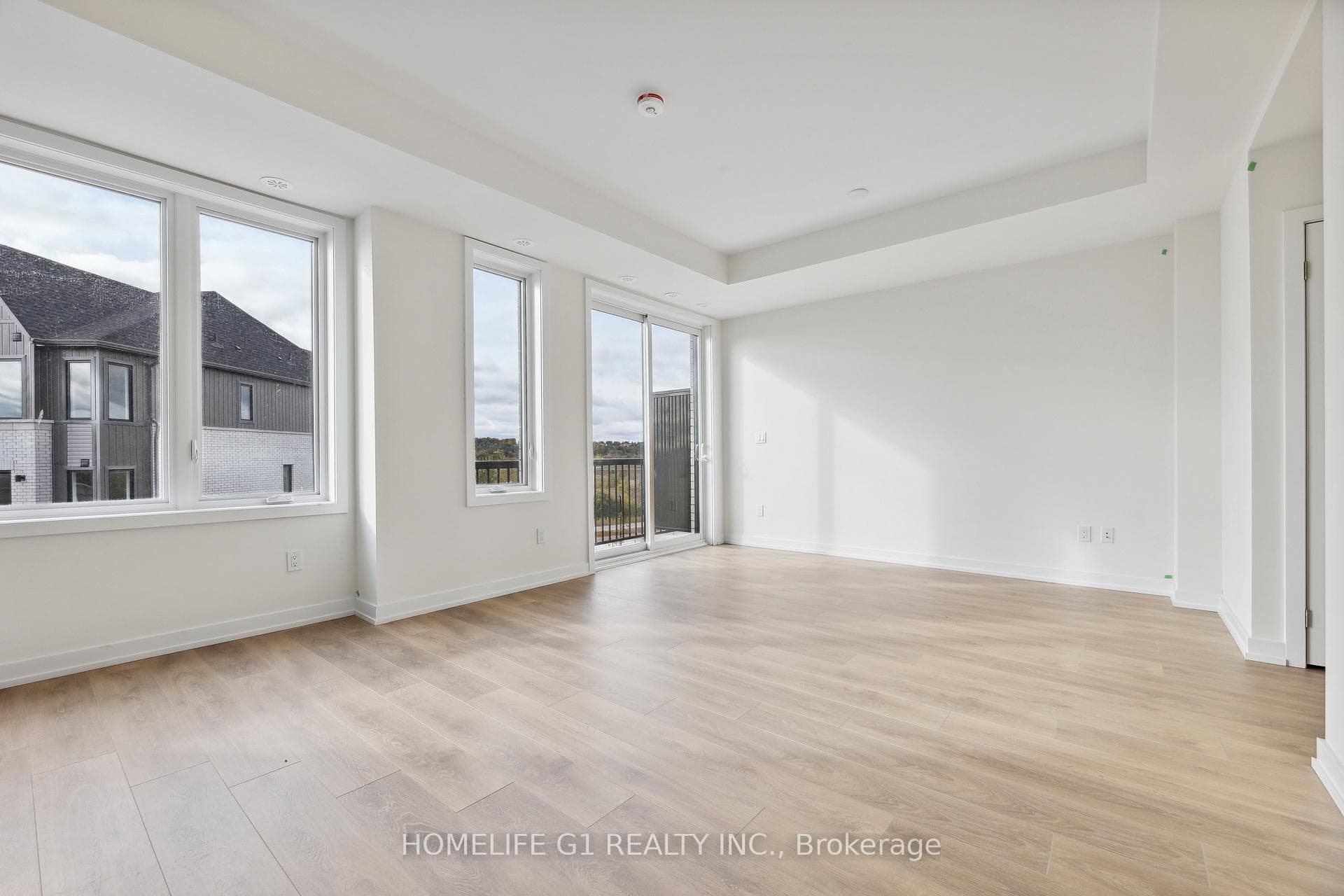 160 Densmore Road Unit 1503 photo 11
