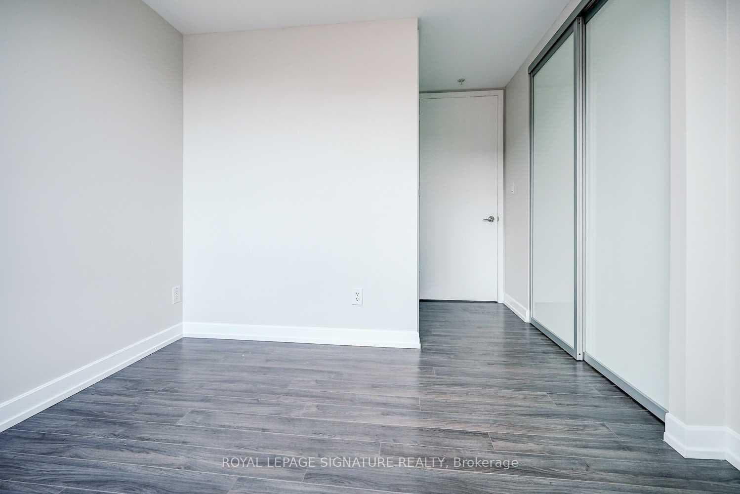 377 Madison Avenue Unit 319 photo 26