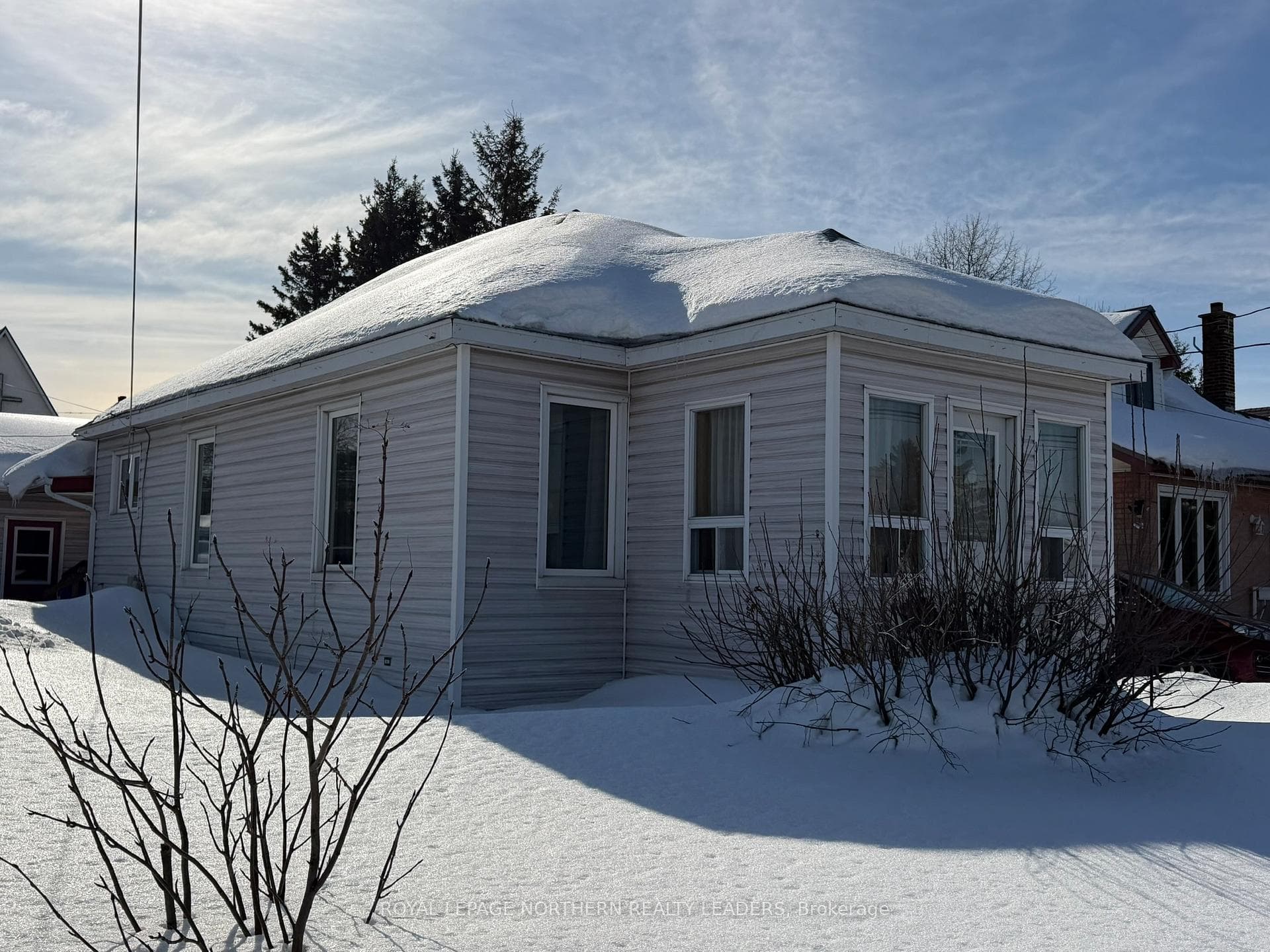 277 Wilson Avenue photo 3