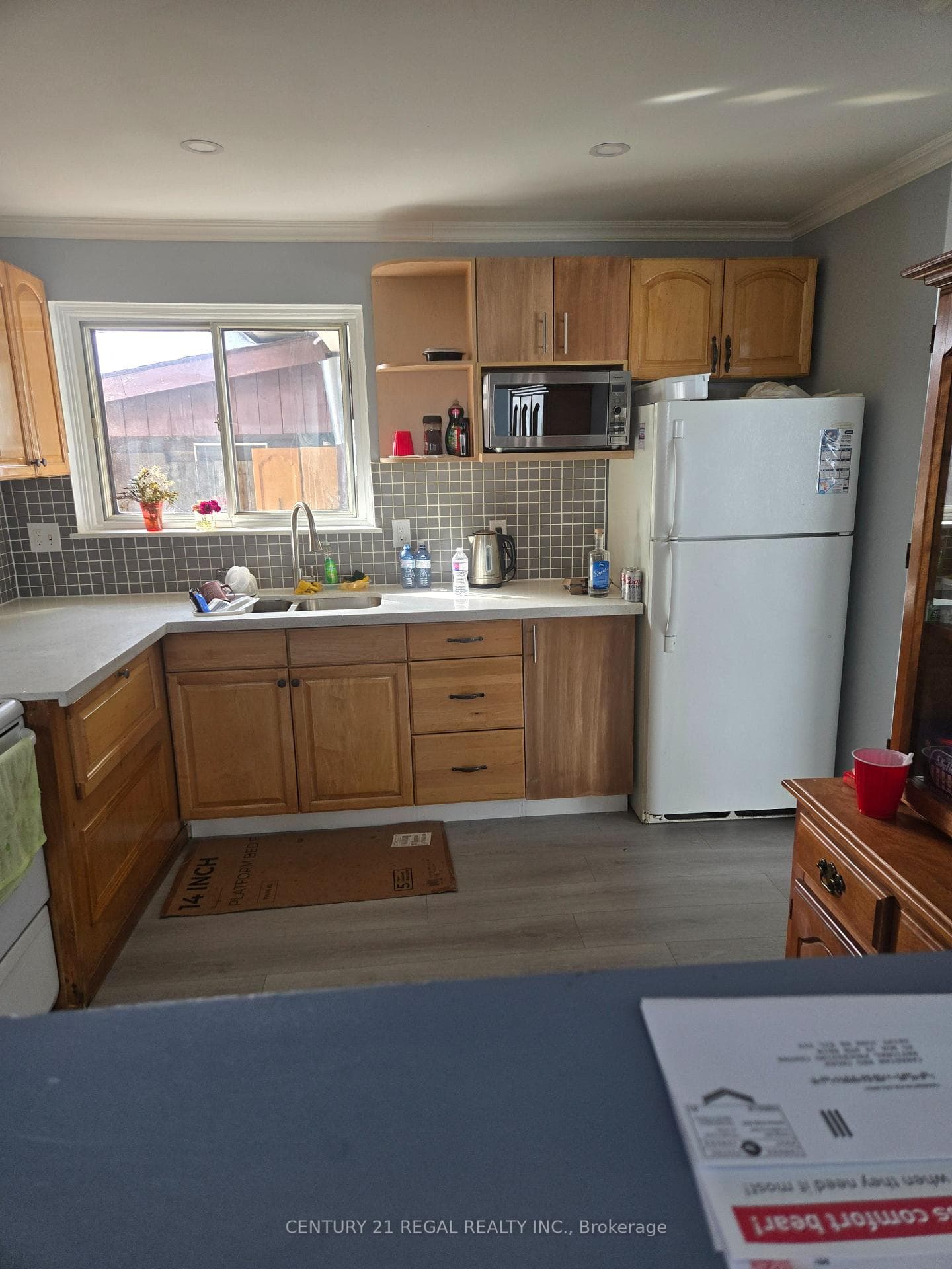 62 HOWELL Square photo 7