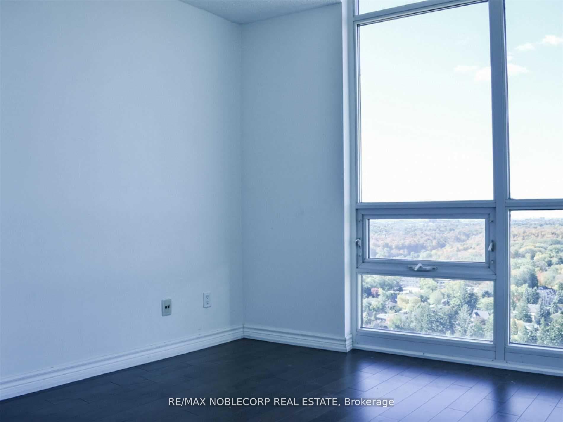 30 Harrison Garden Boulevard Unit 2907 photo 10