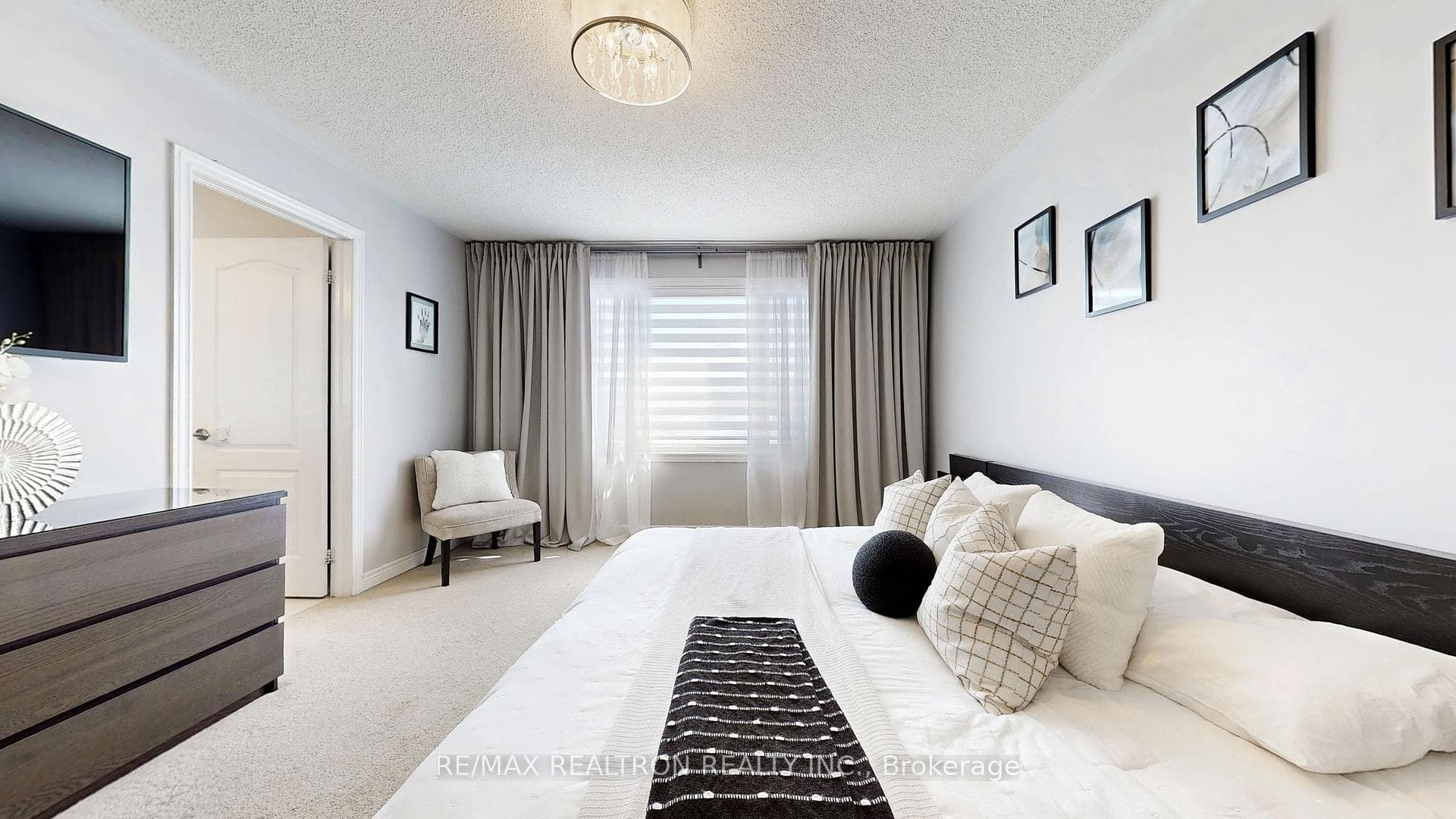 15 Belfry Drive photo 24