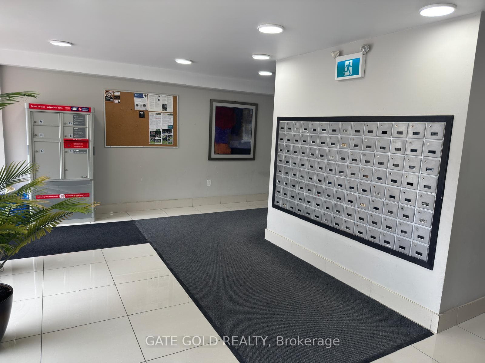 1624 Bloor Street Unit 17 photo 3