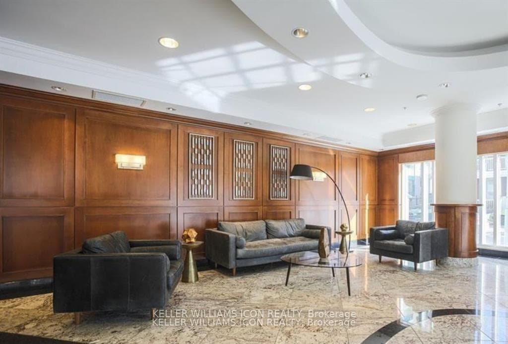 195 Besserer Street Unit 301 photo 2