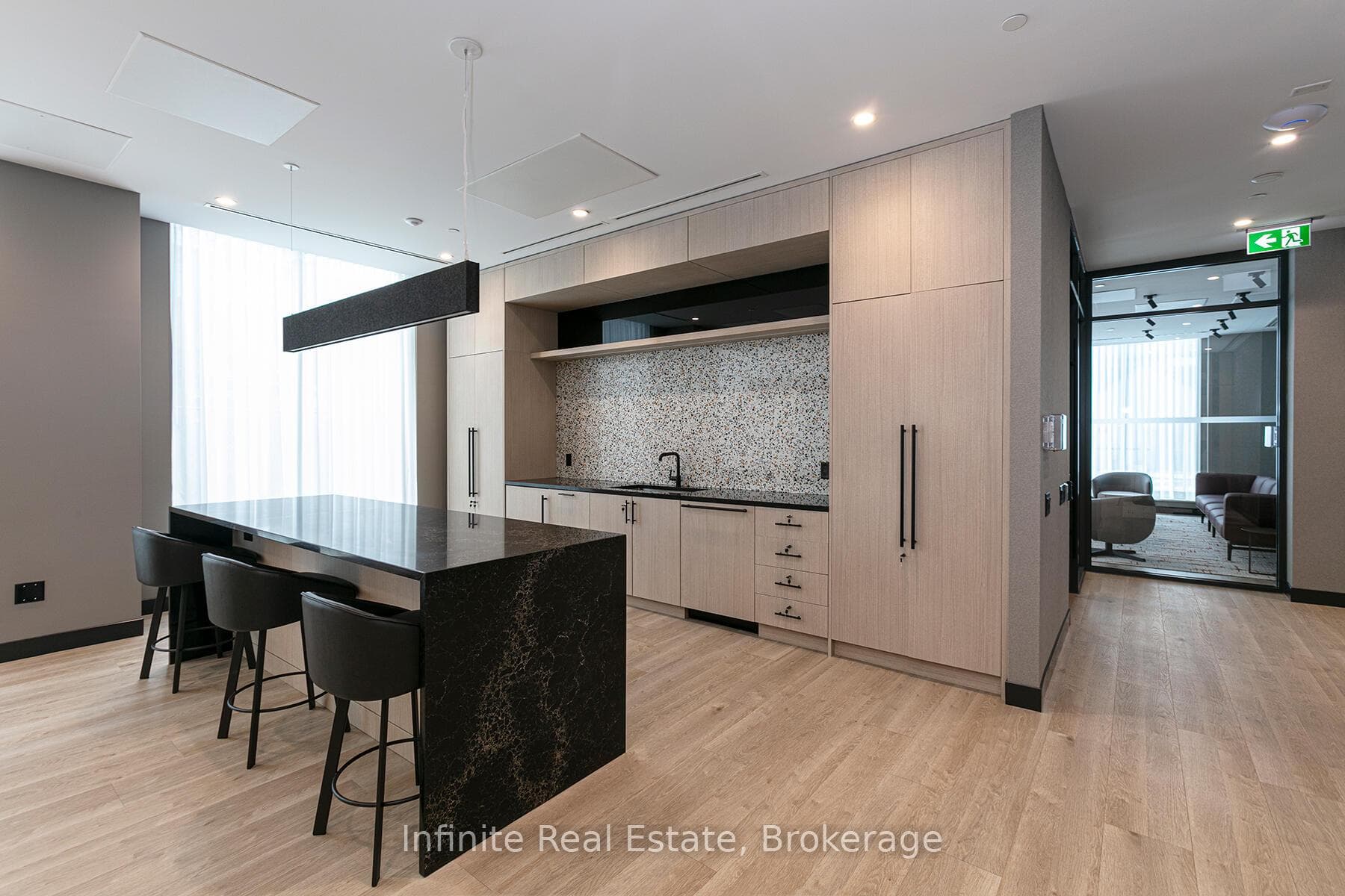 664 Spadina Avenue Unit 214 photo 14