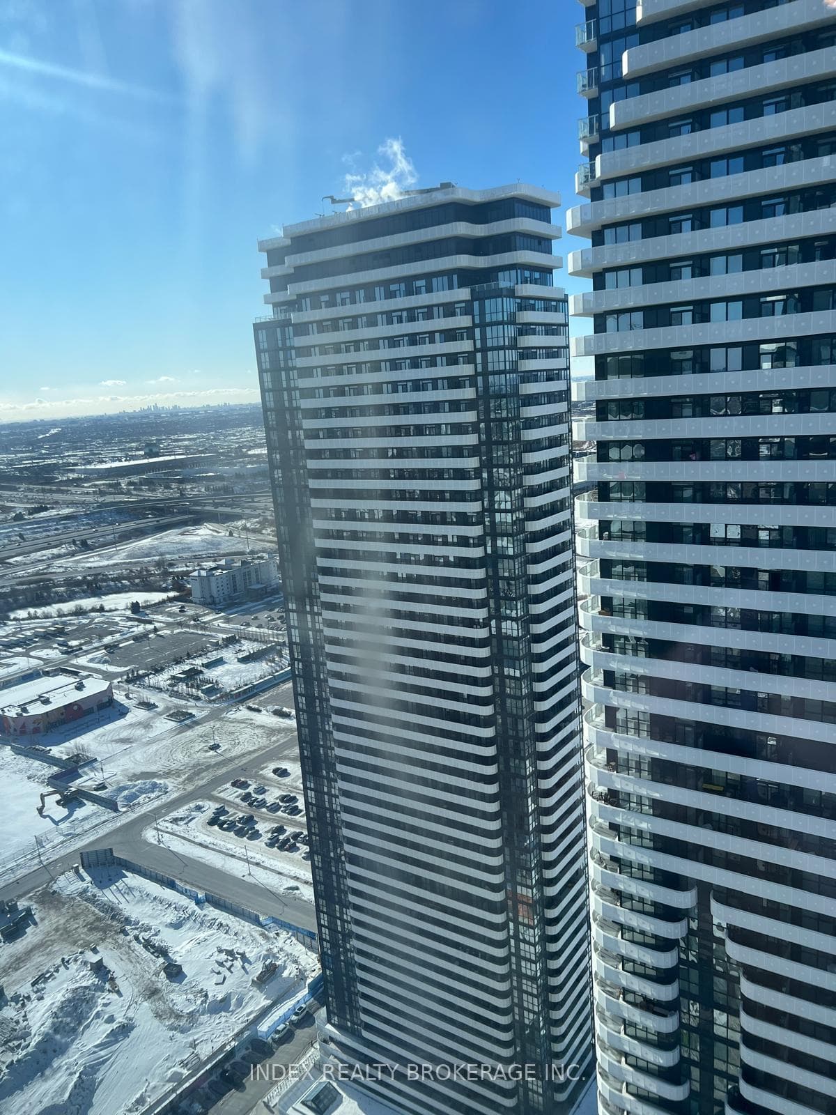 8 Interchange Way Unit 4702 photo 20