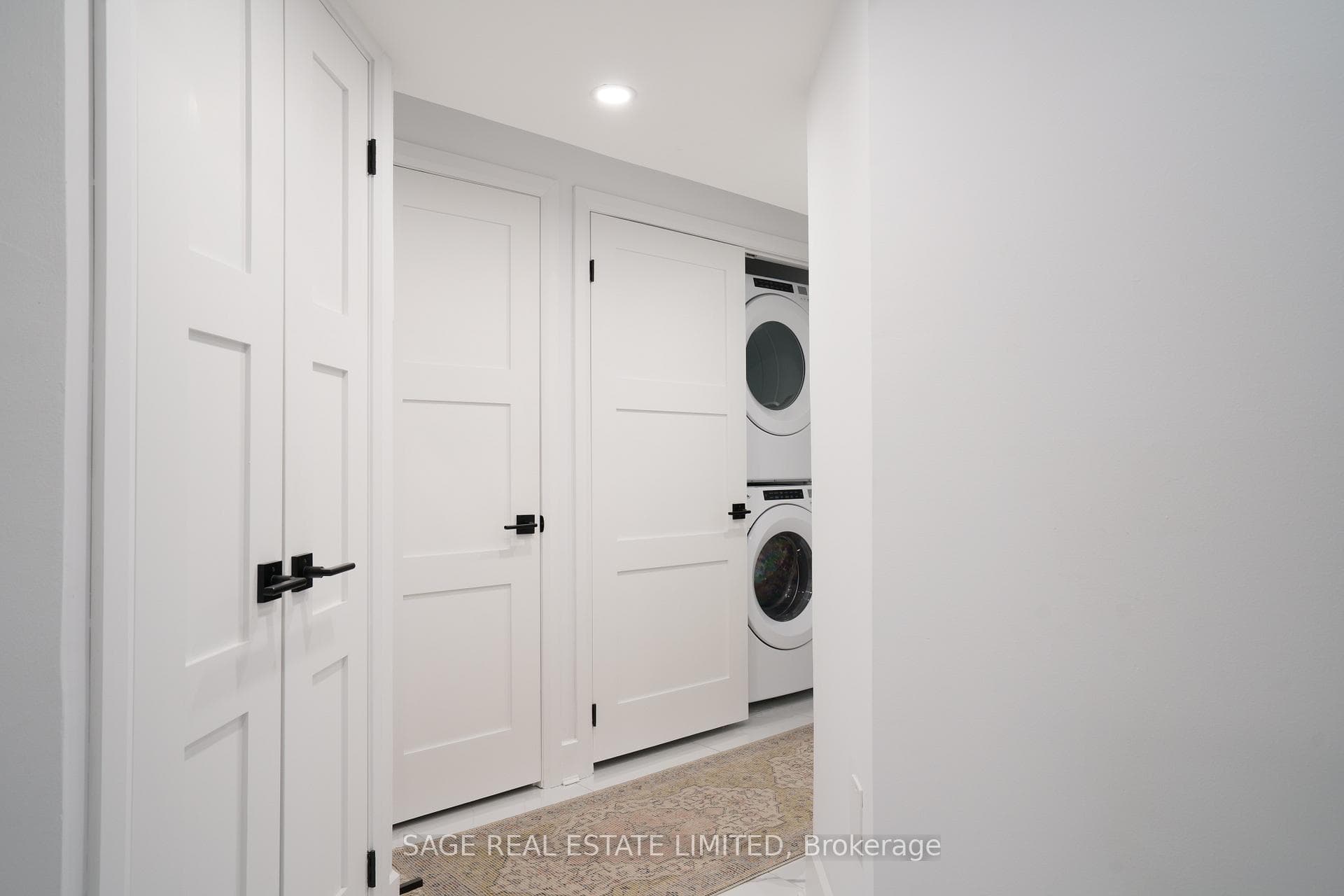 124 Lightbourn Avenue photo 23
