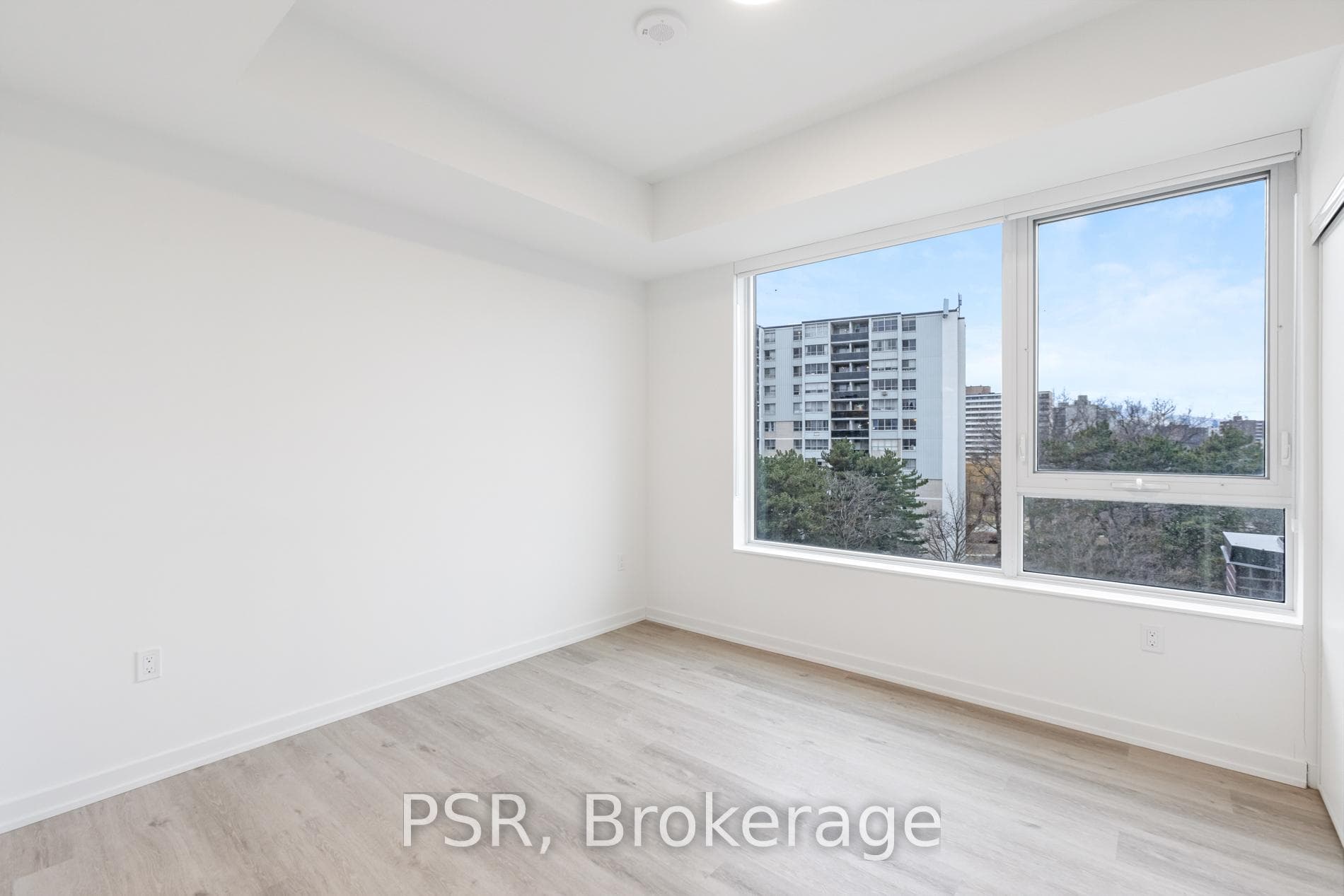 4365 Bloor Street Unit 509 photo 8