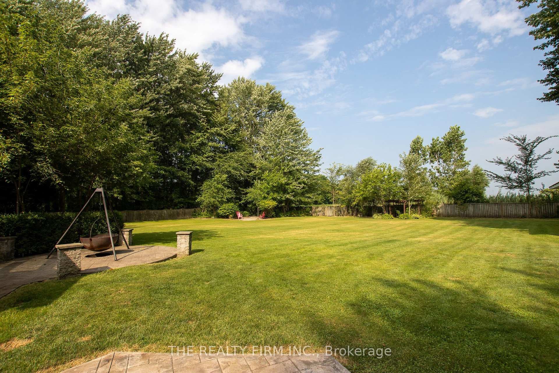 145 Walker Street photo 48