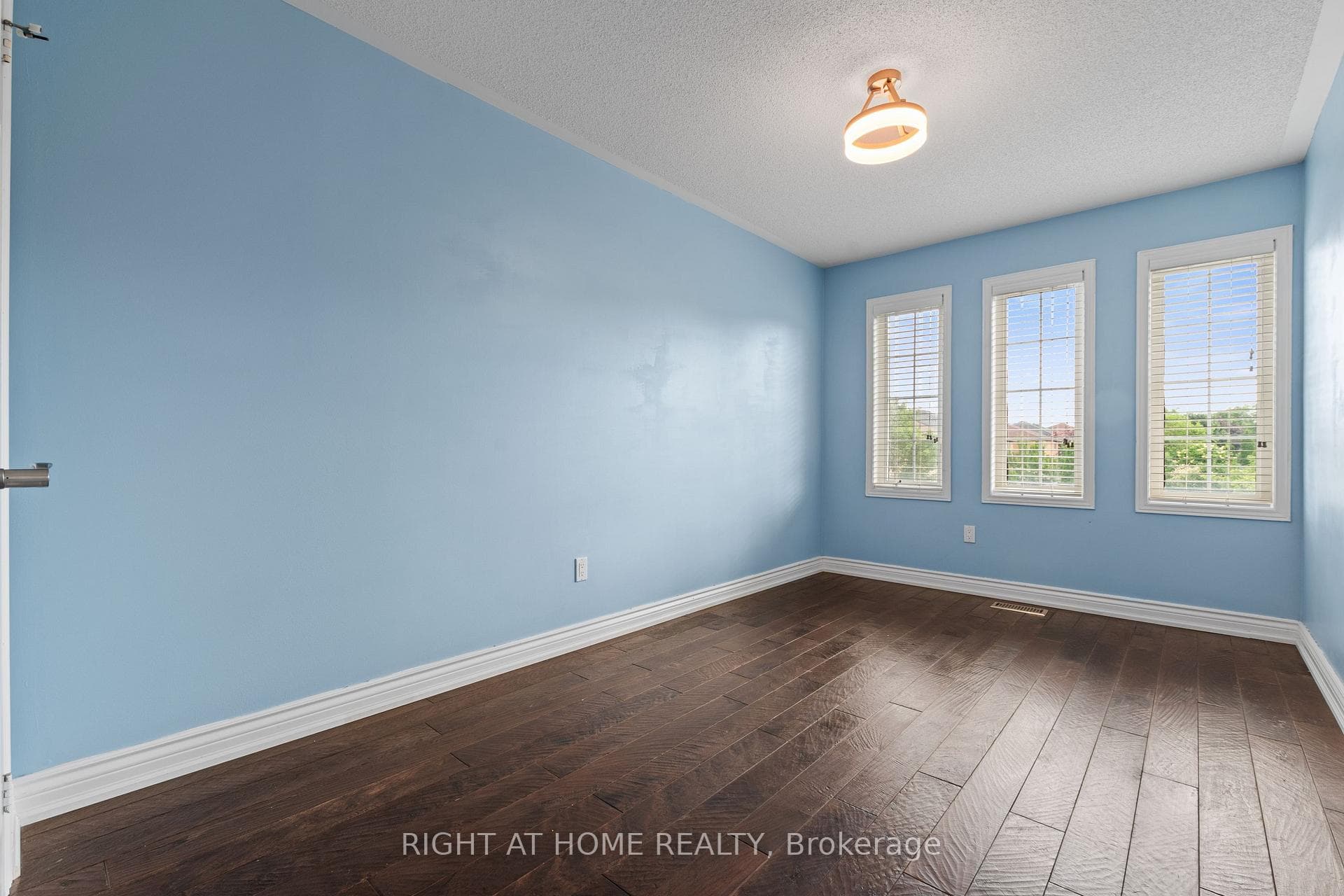 1811 Creek Way photo 13