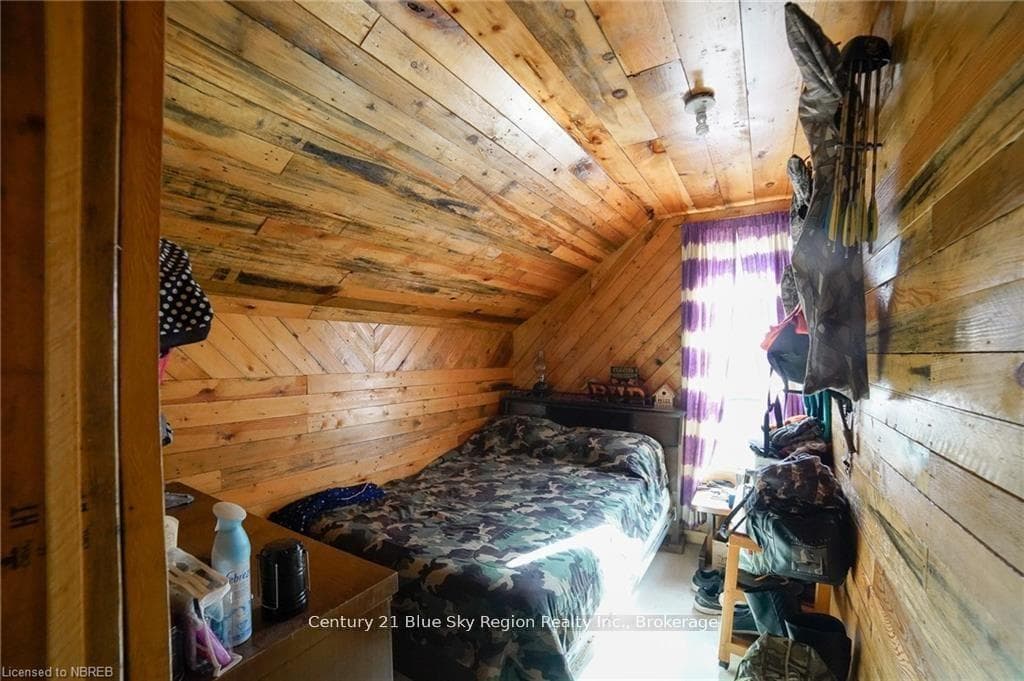 1772 LEIGHTON Road photo 6
