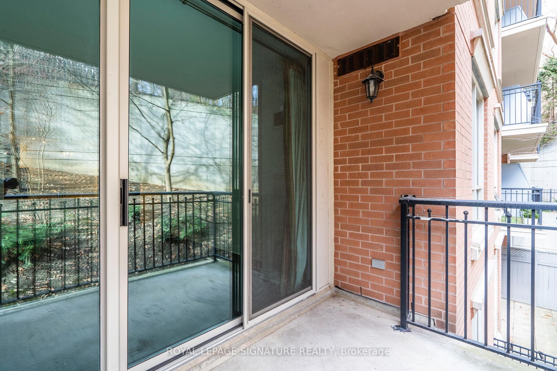 38 William Carson Crescent Unit 209 photo 14