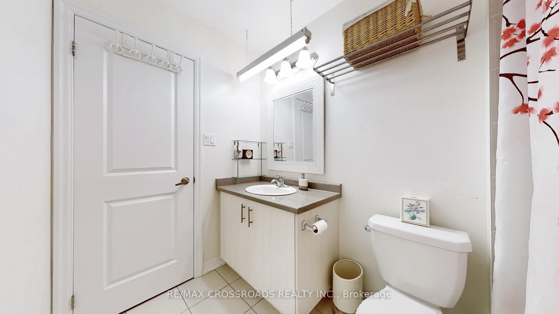 56 Dominion Crescent photo 29