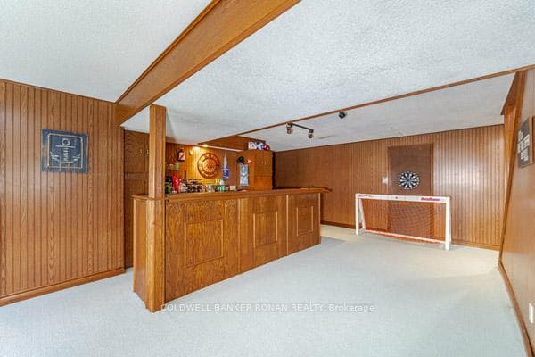 14 Weedon Court photo 24