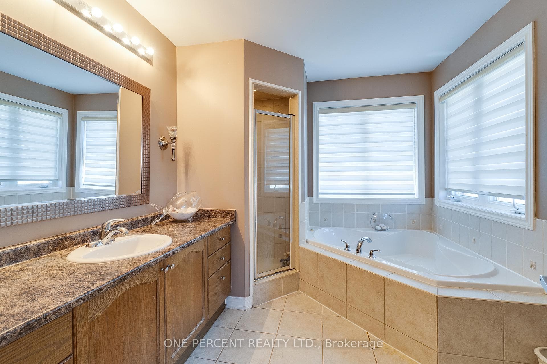 38 Bowkett Drive photo 34