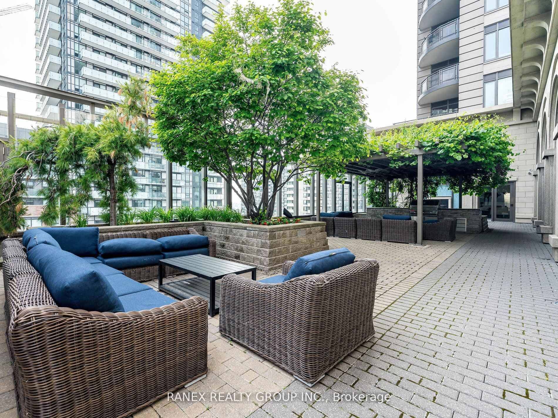385 Prince Of Wales Drive Unit 317 photo 34