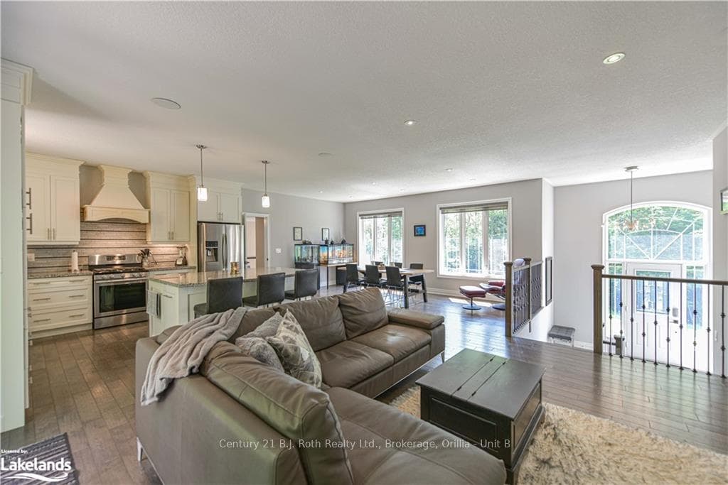 1430 RIMKEY Crescent photo 28