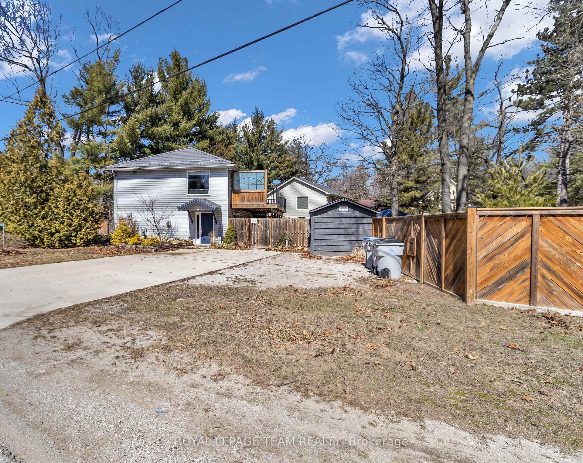 7706 Alfred Street photo 4