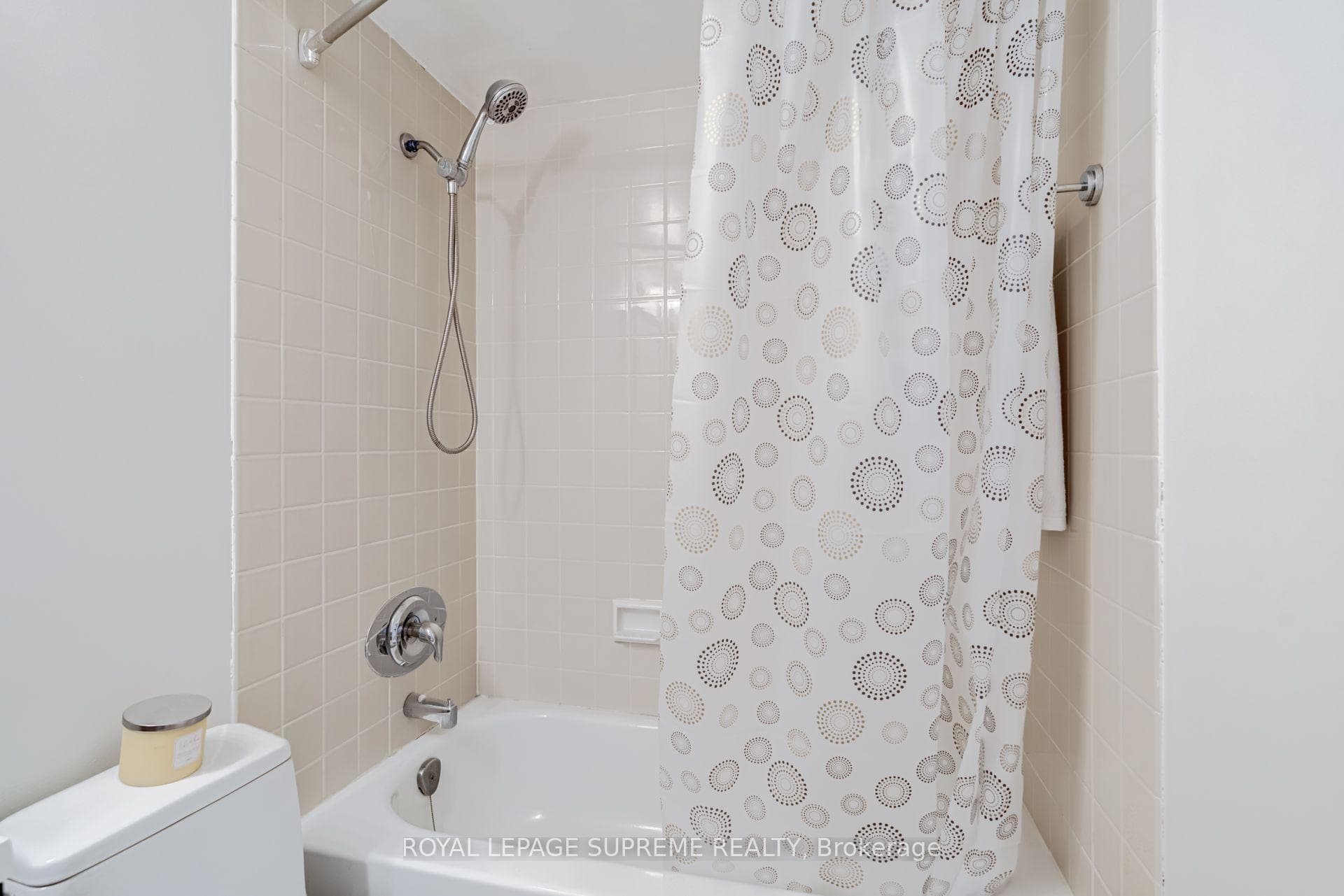 250 Scarlett Road Unit 305 photo 36