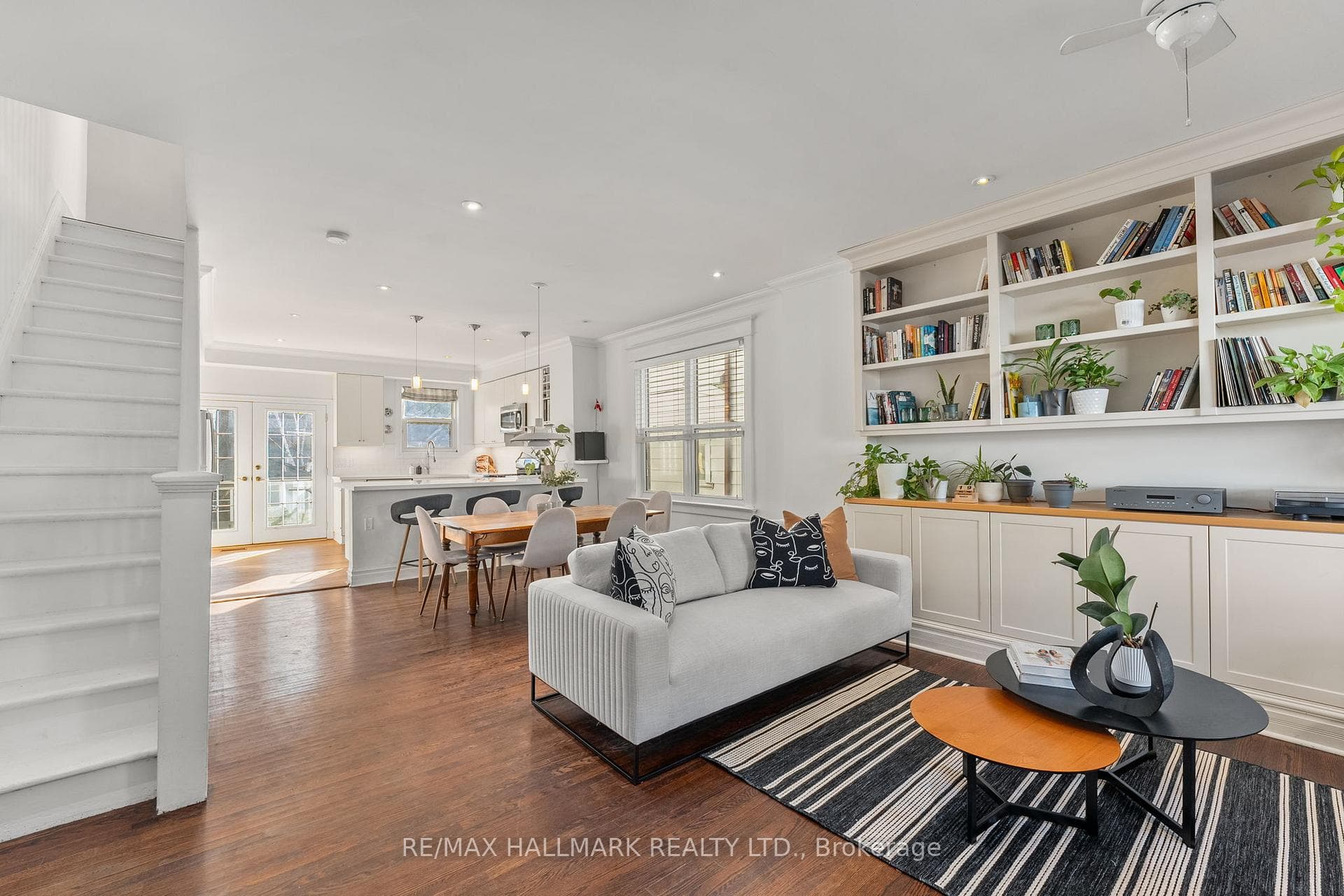 9 Muriel Avenue photo 2