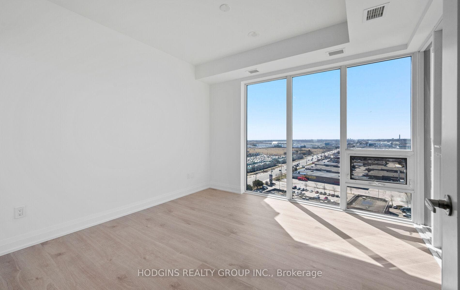 1035 Southdown Road Unit 1102 photo 29