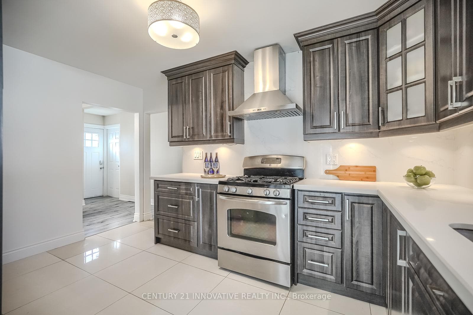 10 Stonefield Crescent photo 15
