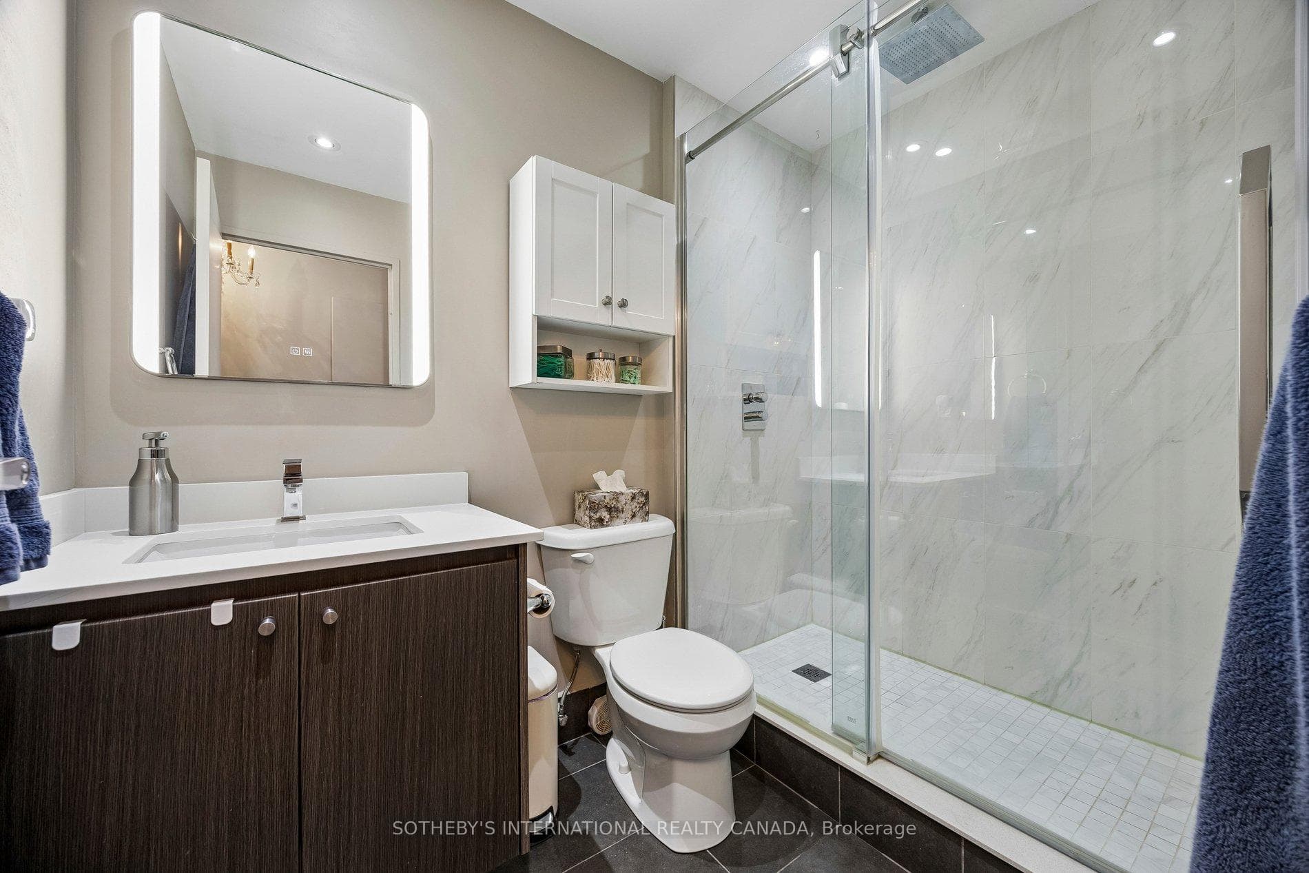 55 Wellesley Street Unit 901 photo 15