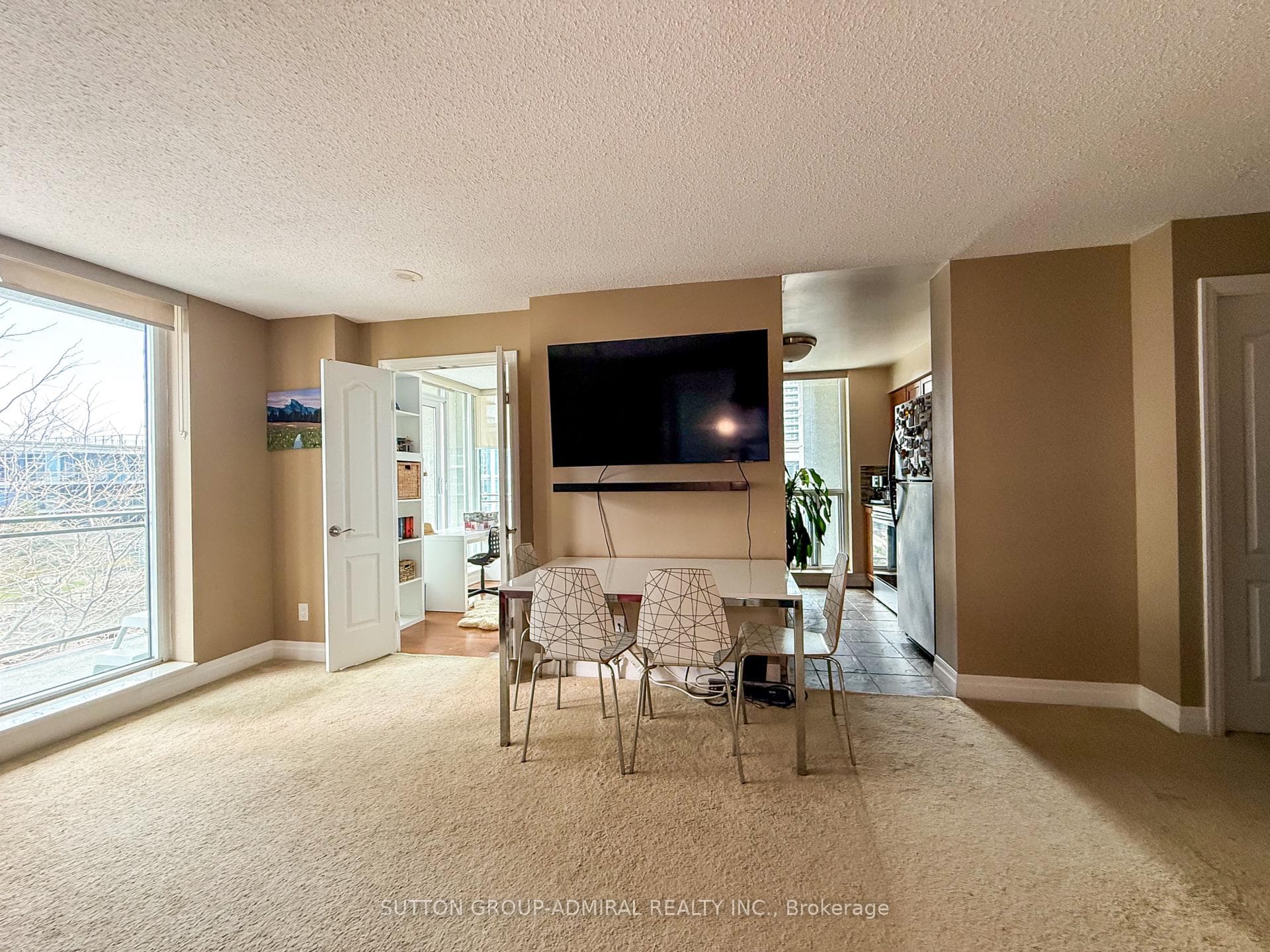 2119 Lake Shore Boulevard Unit 415 photo 5
