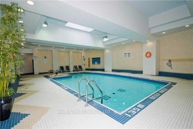 155 Beecroft Road Unit Ph210 photo 10
