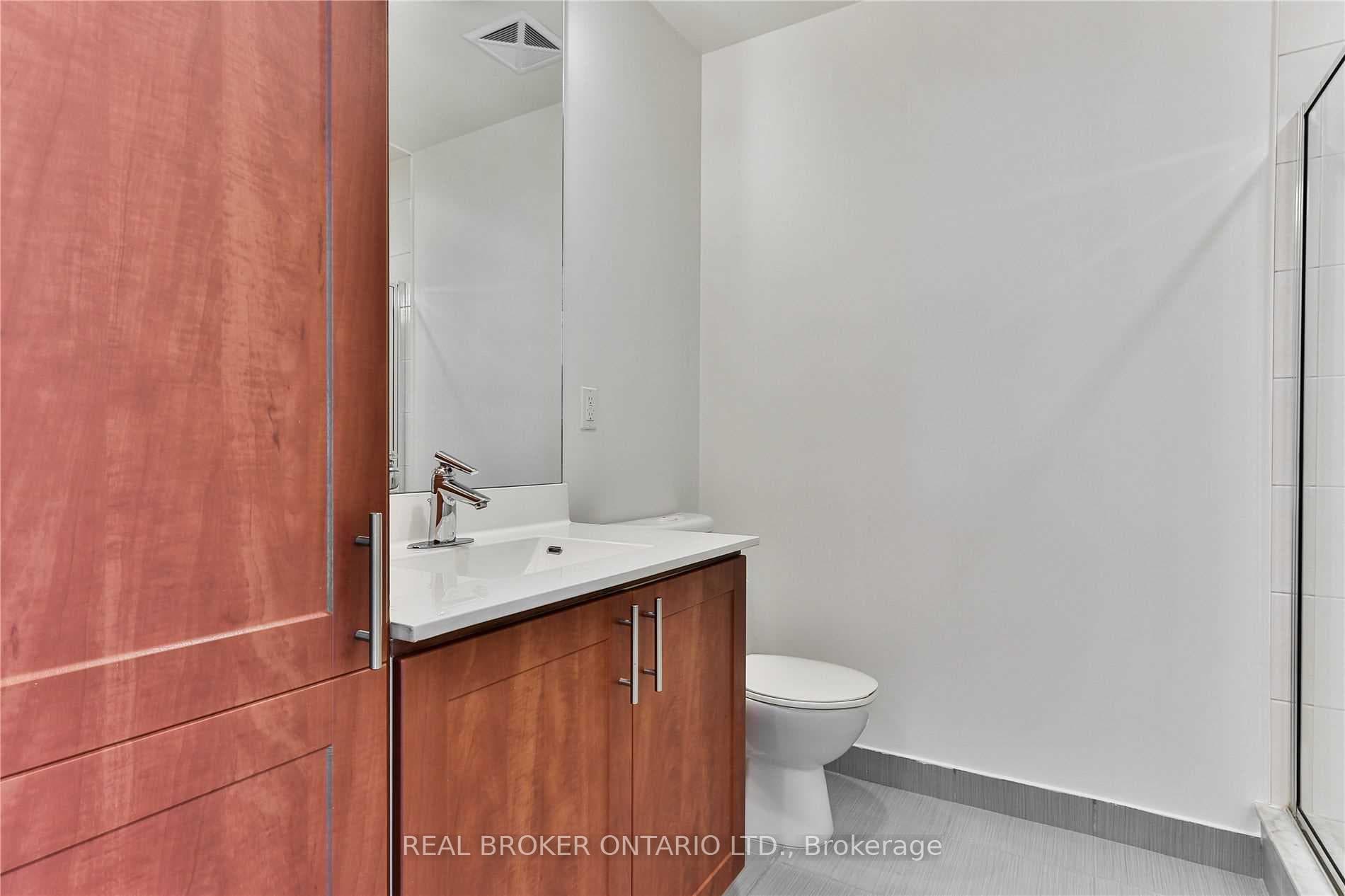 181 Wynford Drive Unit 1704 photo 10