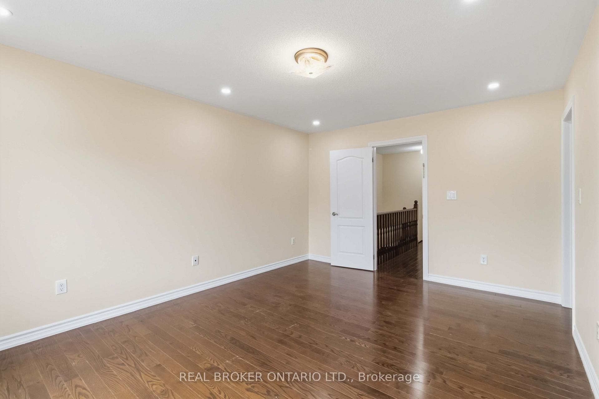 27 Mccartney Street Unit MAIN photo 22